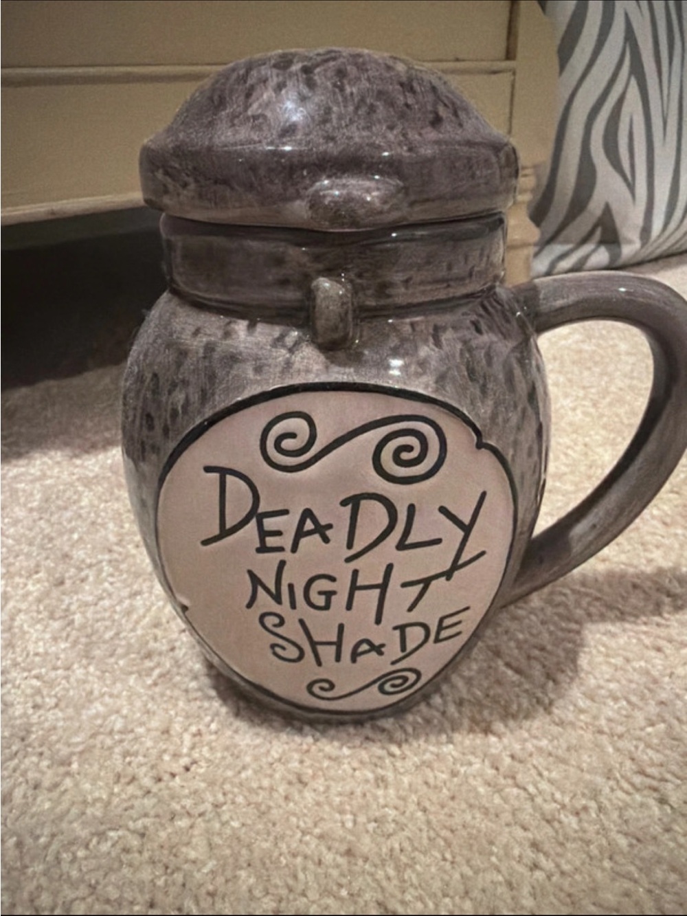 Deadly Nightshade Gray Ceramic Lidded Mug